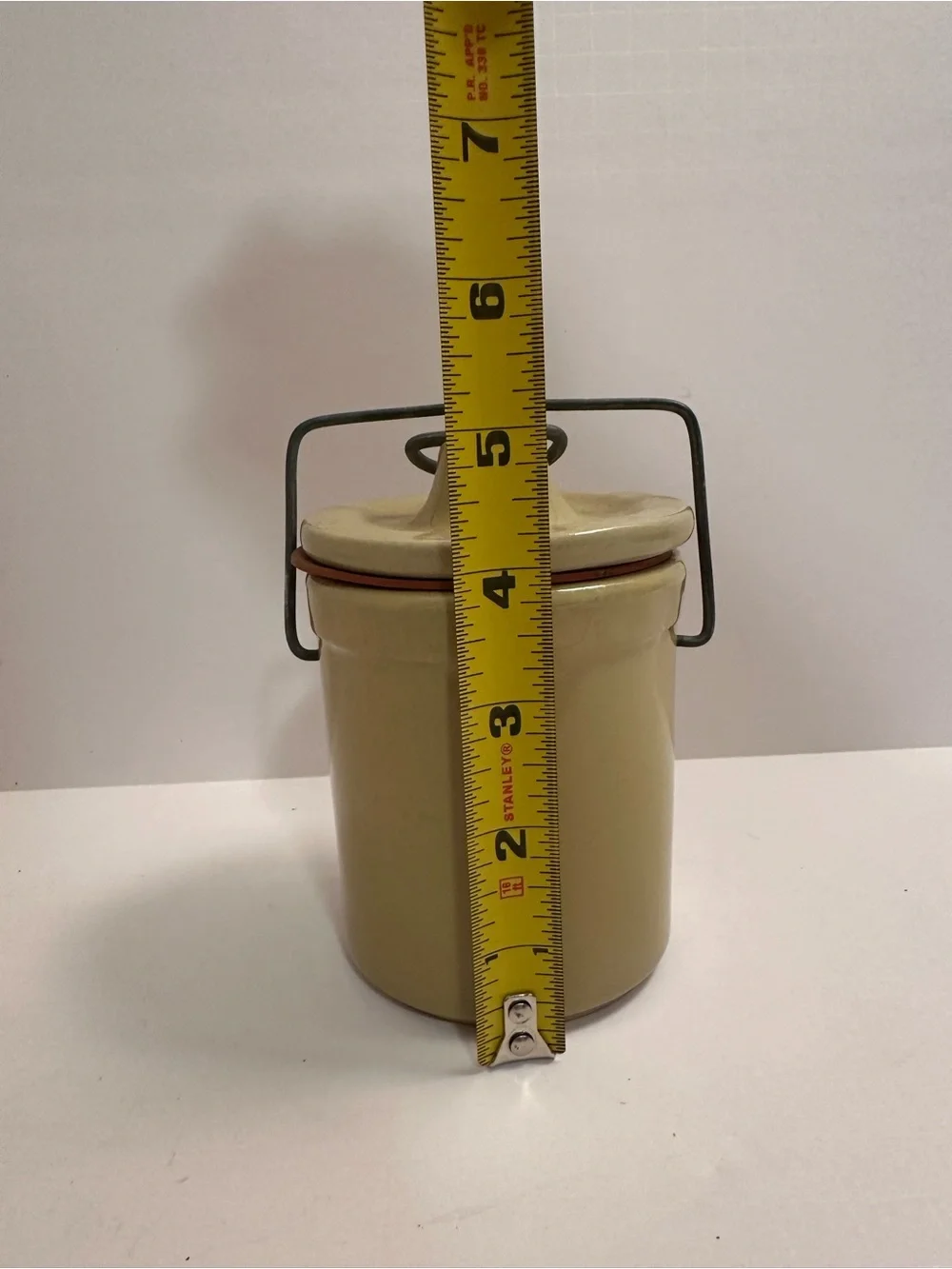 Vtg Cream Color Glazed Stoneware Crock w/ Wire Bail Locking Lid And Rubber Seal